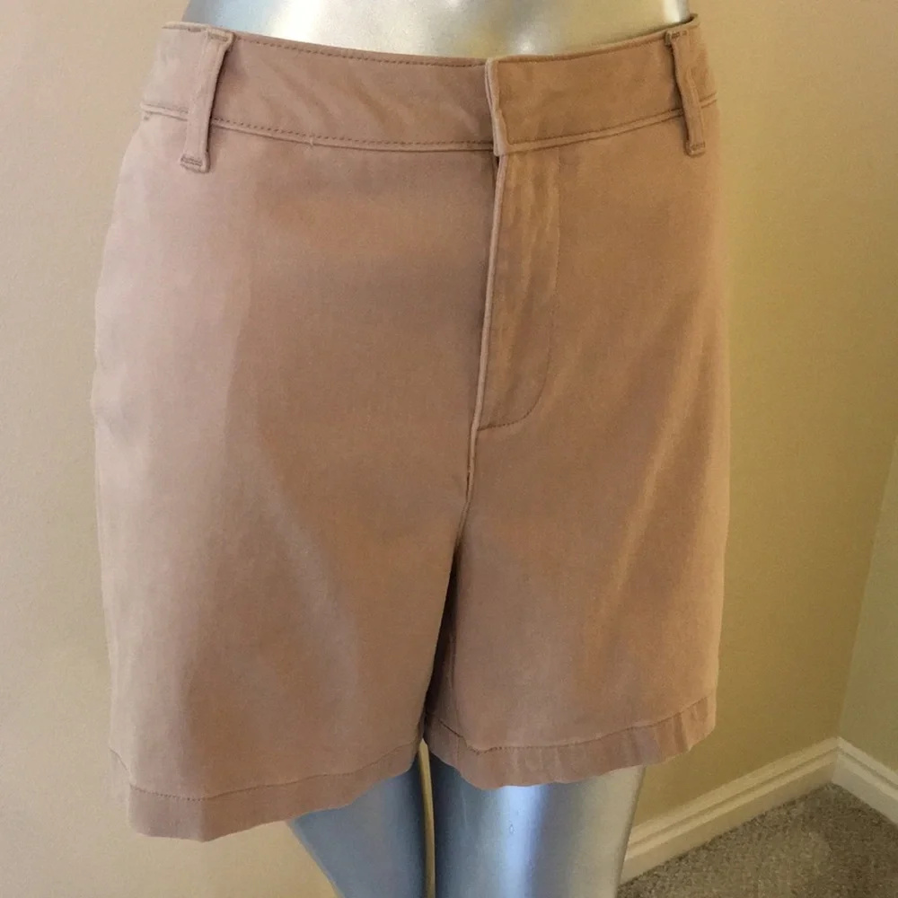 BANANA REPUBLIC | Soft Stretch Chino Shorts - Picture 7 of 16